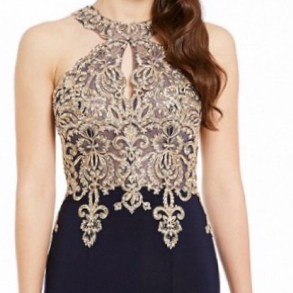 Formal Gown - Picture 3 of 4
